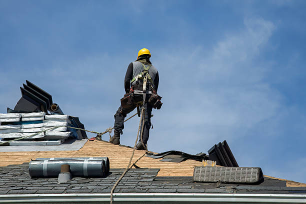 Professional Roofing technician working in Mill Creek, CA